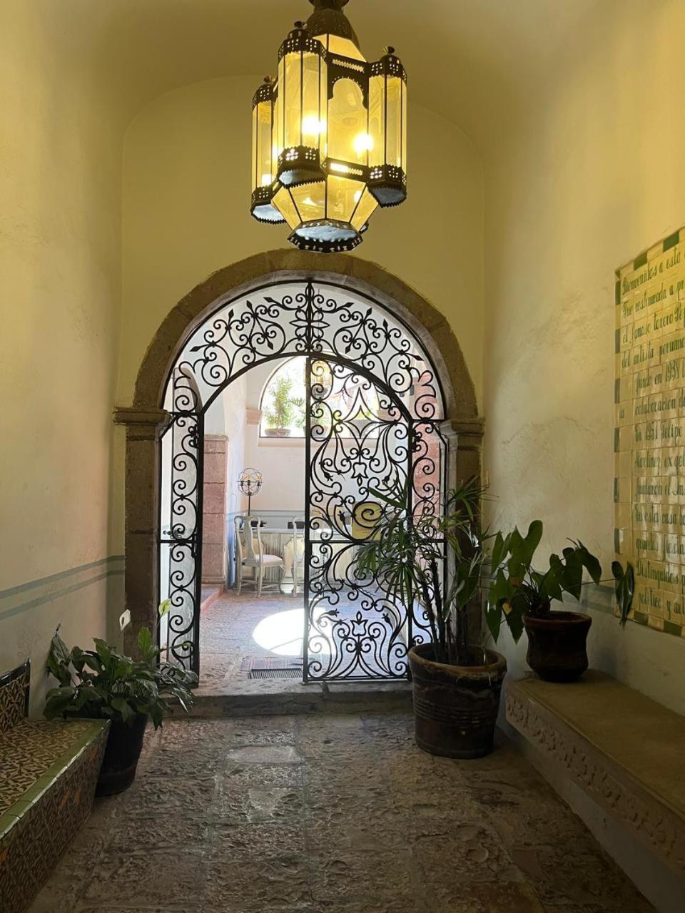 Cousy Condo In The Historic Center Of San Miguel De Allende, Incredible View, Pool, Bbq, 3 Blocks From The Main Parish San Miguel de Allende Dış mekan fotoğraf